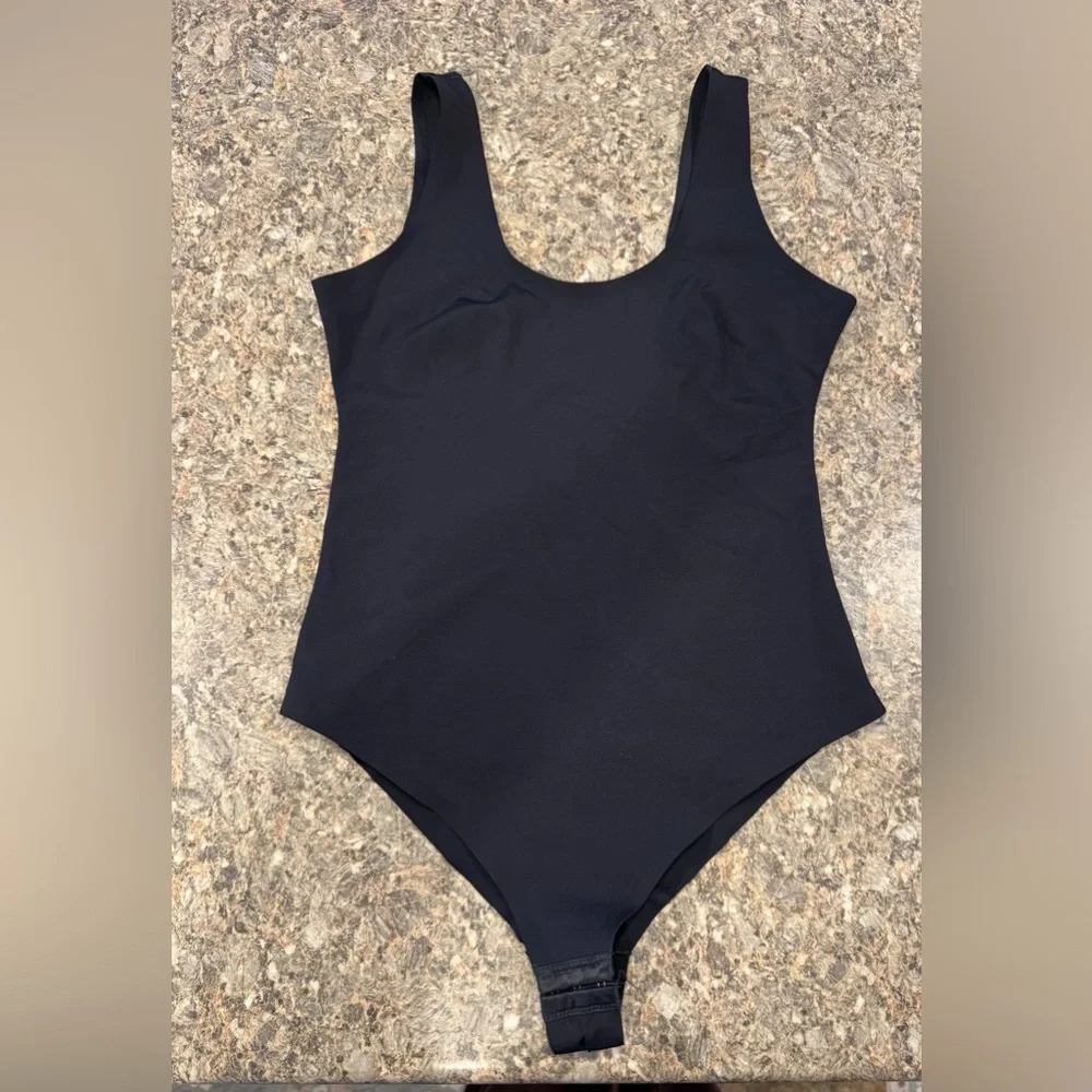 Everyday Sculpting Bodysuit - Black